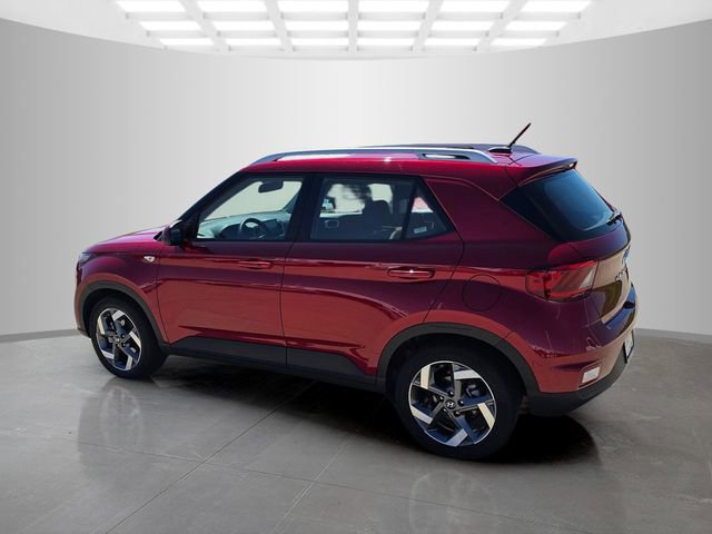 Used 2025 Hyundai Venue SEL FWD image 9