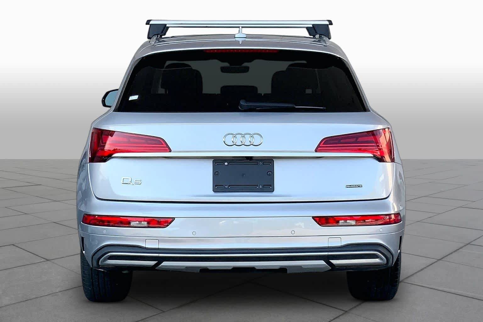 Used 2023 Audi Q5 2.0T Premium w/ Convenience Package AWD/4WD image 5