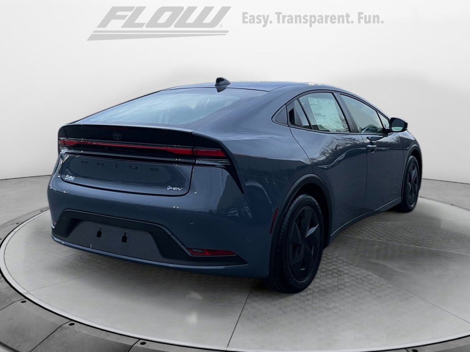 New 2026 Toyota Prius LE image 7