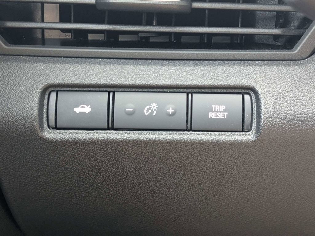 Used 2026 Nissan Altima 2.5 SV FWD image 20