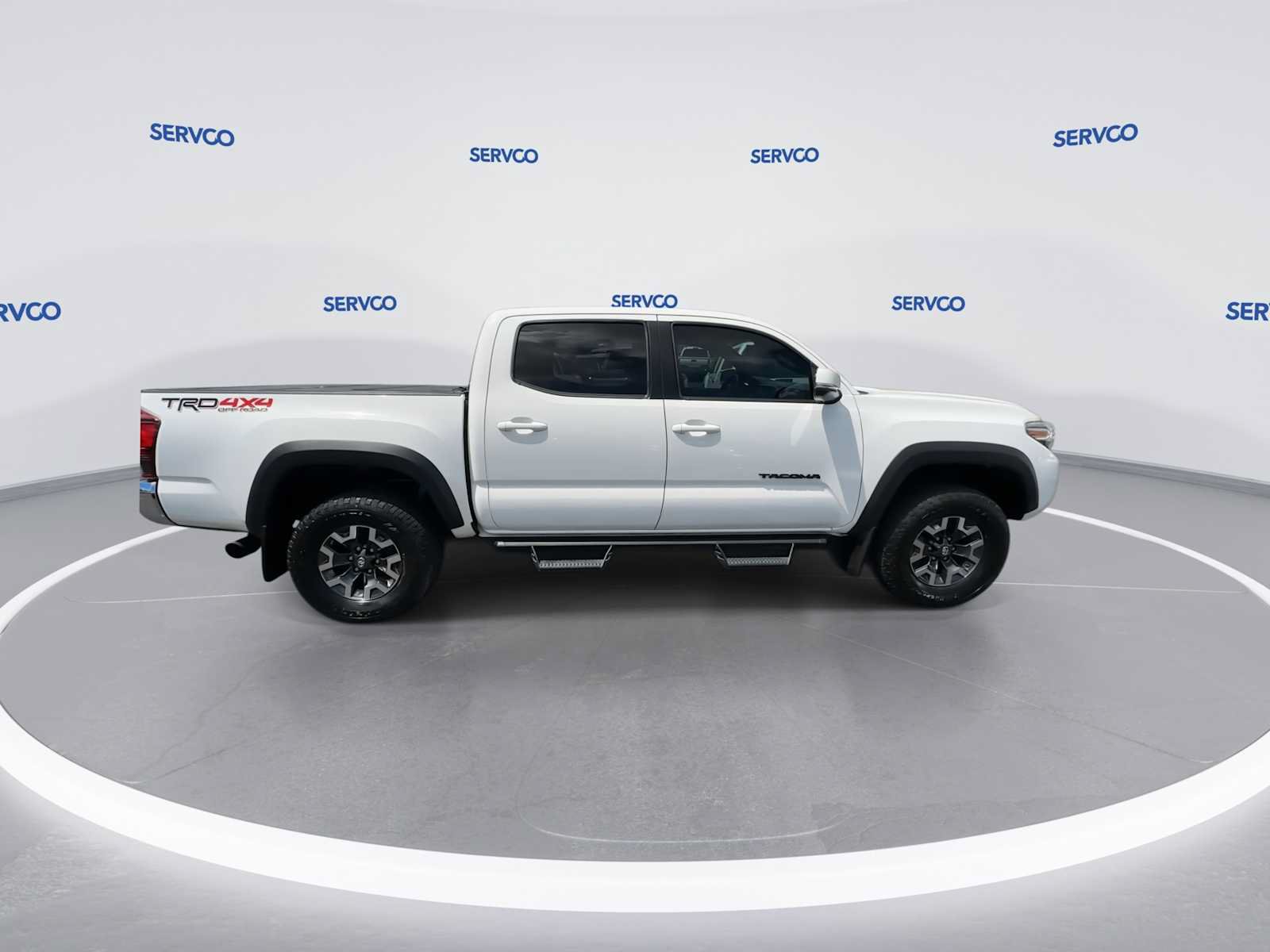 Used 2019 Toyota Tacoma TRD Off-Road AWD/4WD image 9