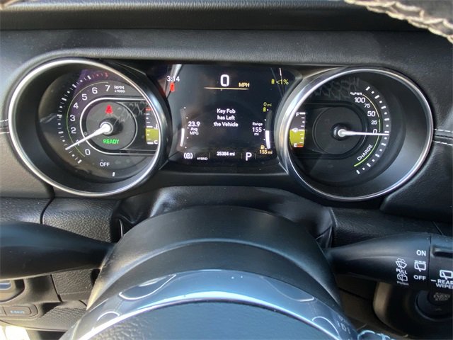 Used 2023 Jeep Wrangler Unlimited Sahara image 11