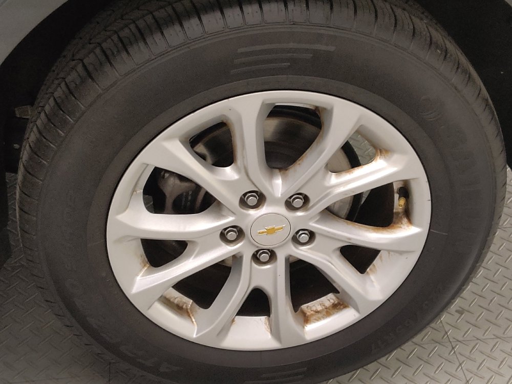 Used 2019 Chevrolet Equinox LS FWD image 31