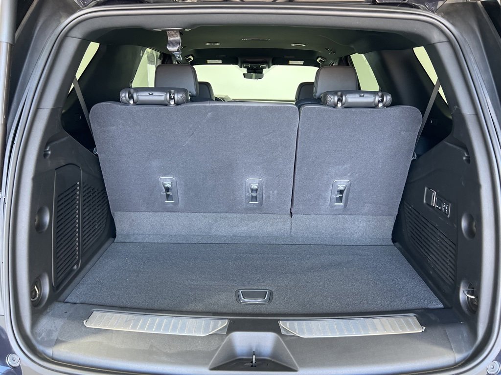 Used 2025 Chevrolet Tahoe High Country image 23