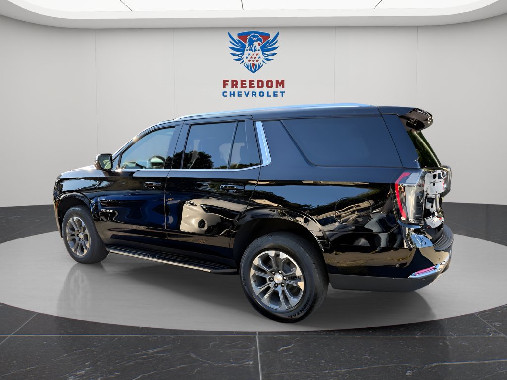 New 2027 Chevrolet Traverse LT w/ Sun and Wheel Package AWD/4WD image 3