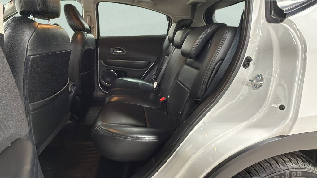 Used 2021 Honda HR-V EX image 26