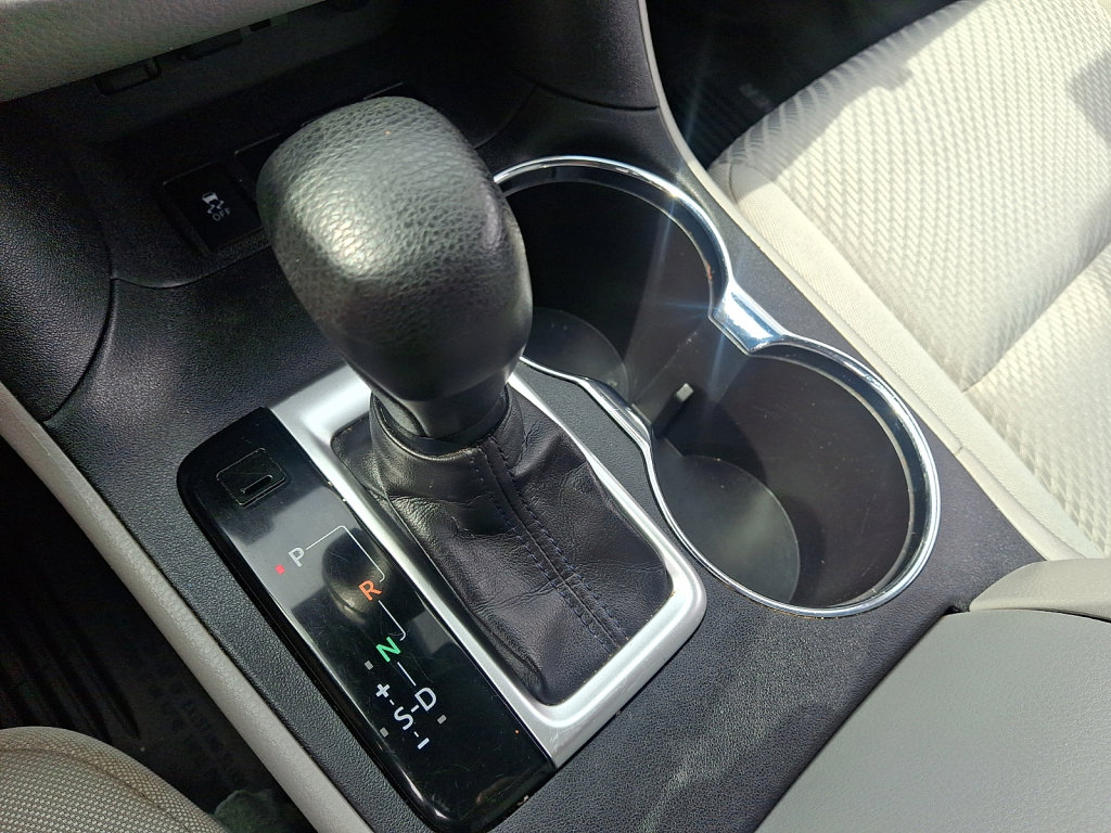 Used 2019 Toyota Highlander LE image 30