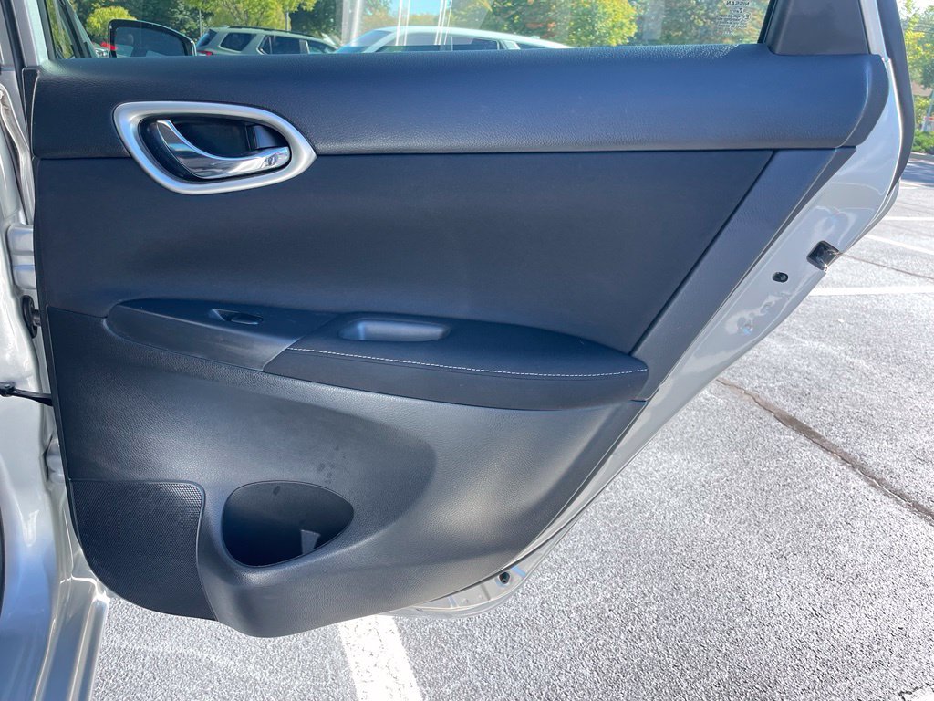 Used 2015 Nissan Sentra S FWD image 33