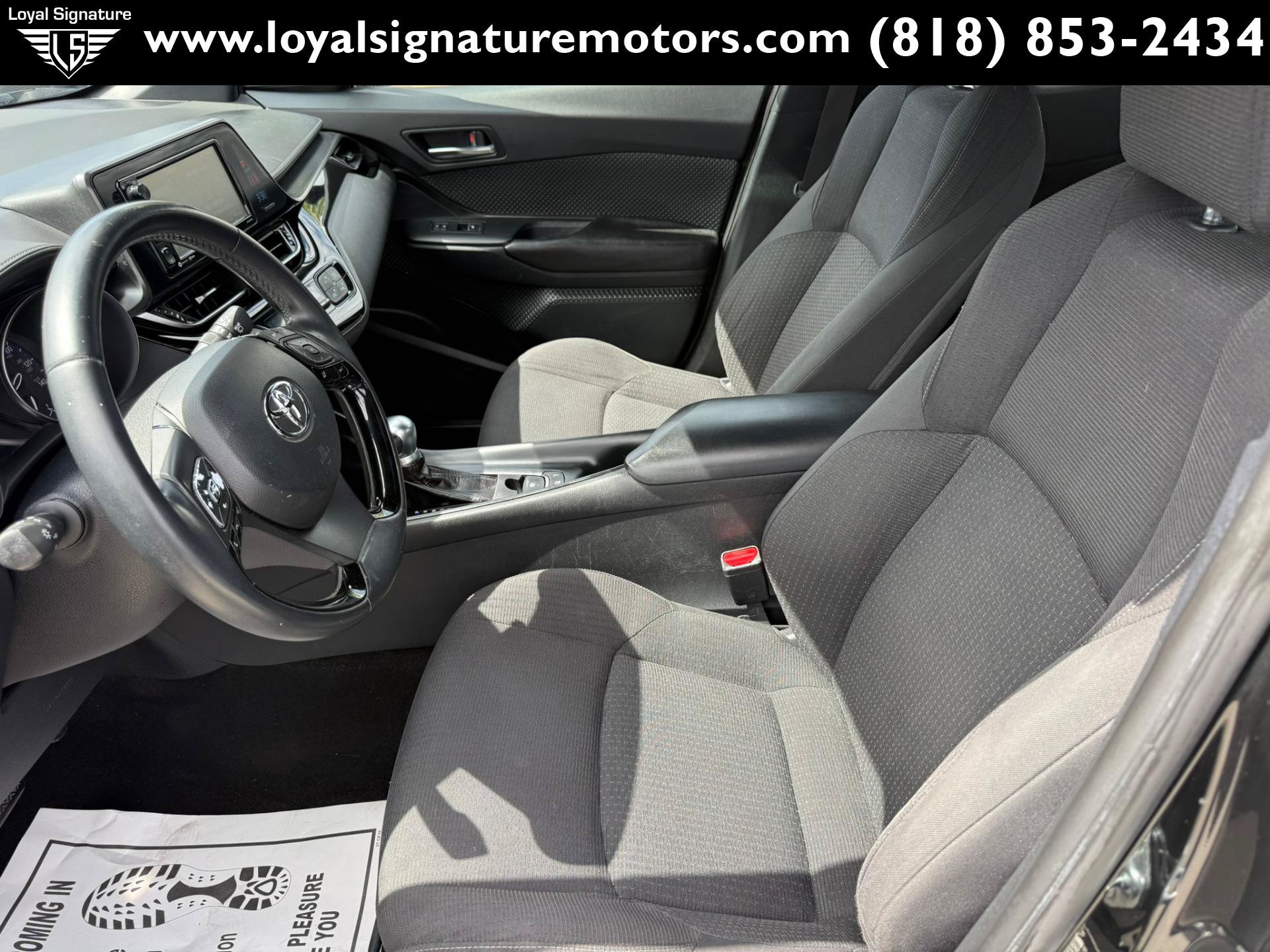 Used 2018 Toyota C-HR XLE FWD image 15