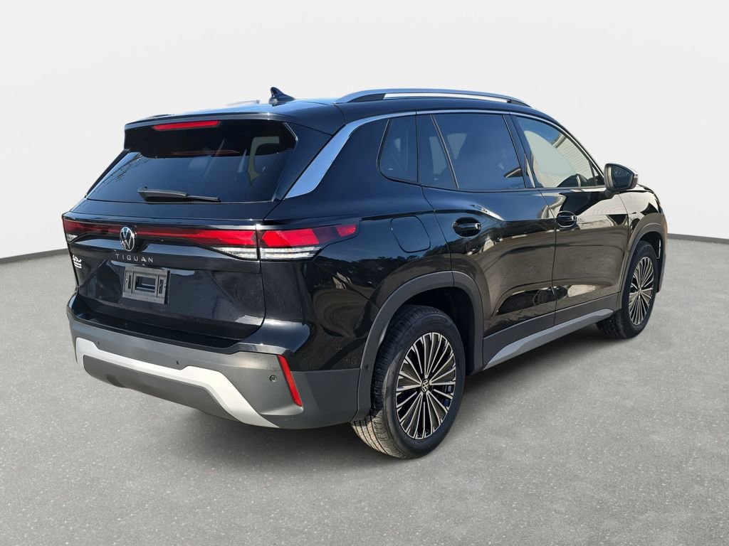 New 2026 Volkswagen Tiguan S FWD image 5