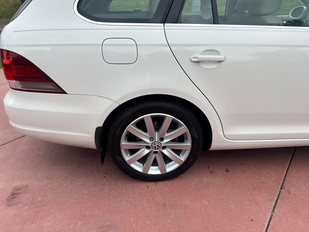 Used 2013 Volkswagen Jetta TDI FWD image 32