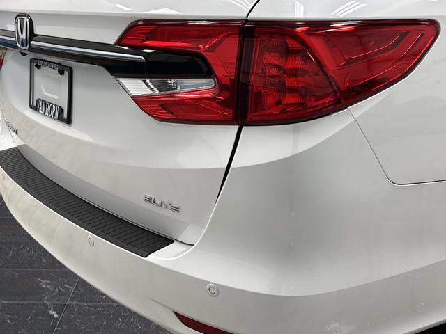 Used 2023 Honda Odyssey Elite image 36