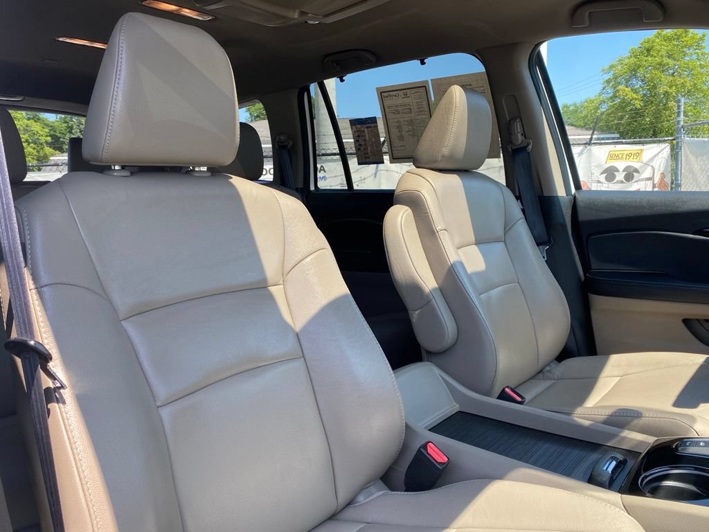 Used 2022 Honda Pilot Touring image 19