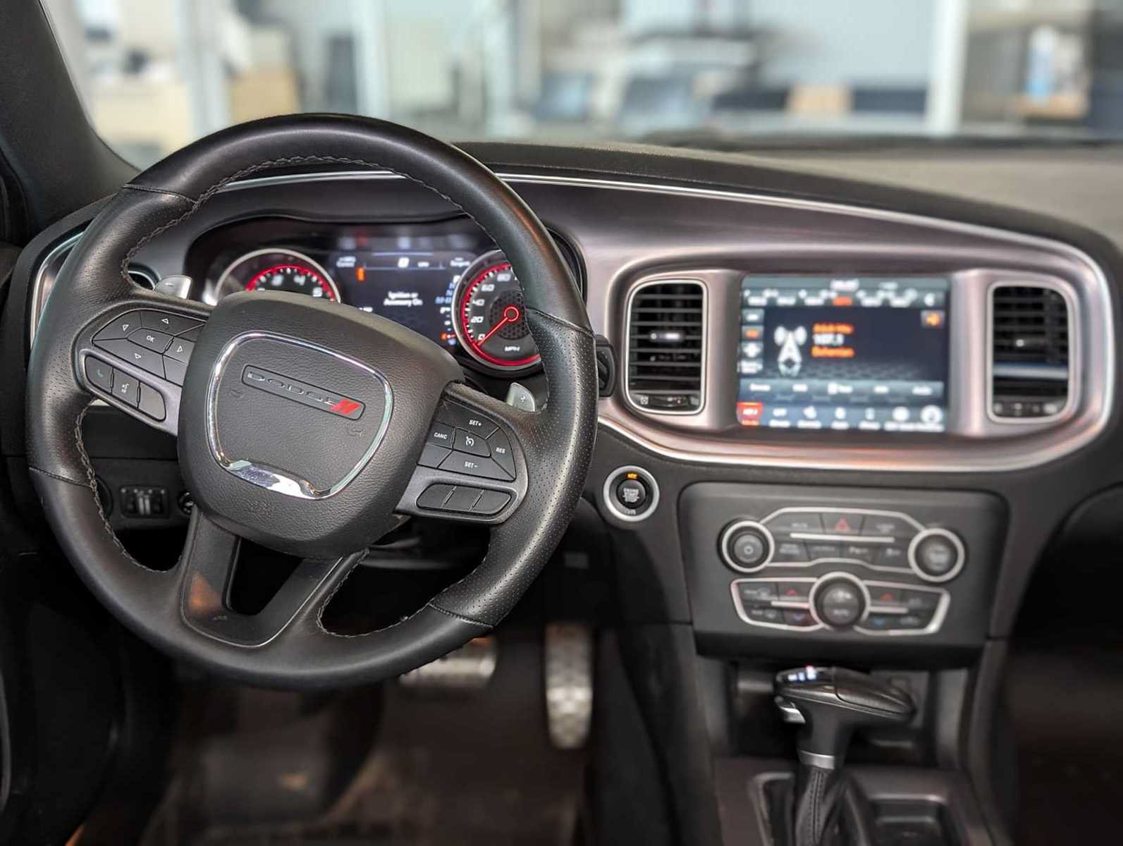 Used 2022 Dodge Charger Scat Pack RWD image 5