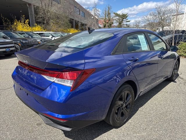 Used 2023 Hyundai Elantra SEL w/ Cargo Package image 17