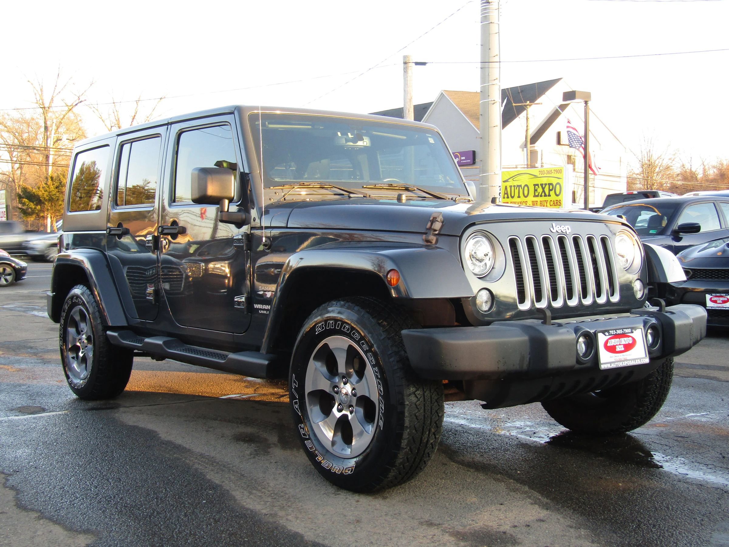 Used 2017 Jeep Wrangler Unlimited Sahara w/ Connectivity Group AWD/4WD image 1