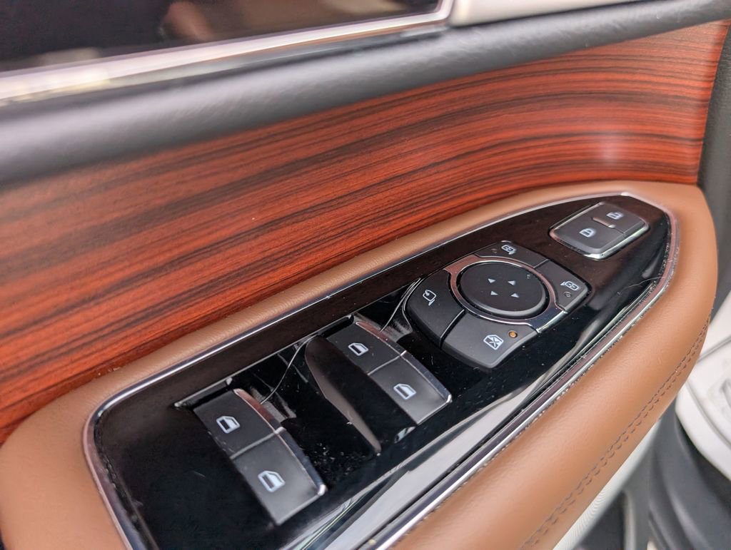 Used 2024 Lincoln Navigator L Reserve AWD/4WD image 16
