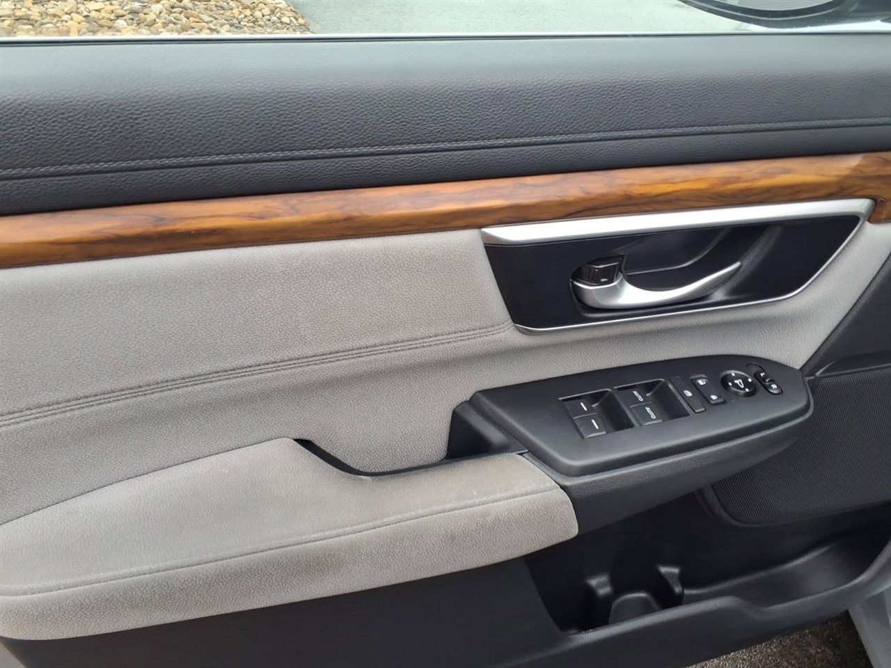 Used 2019 Honda CR-V EX image 6