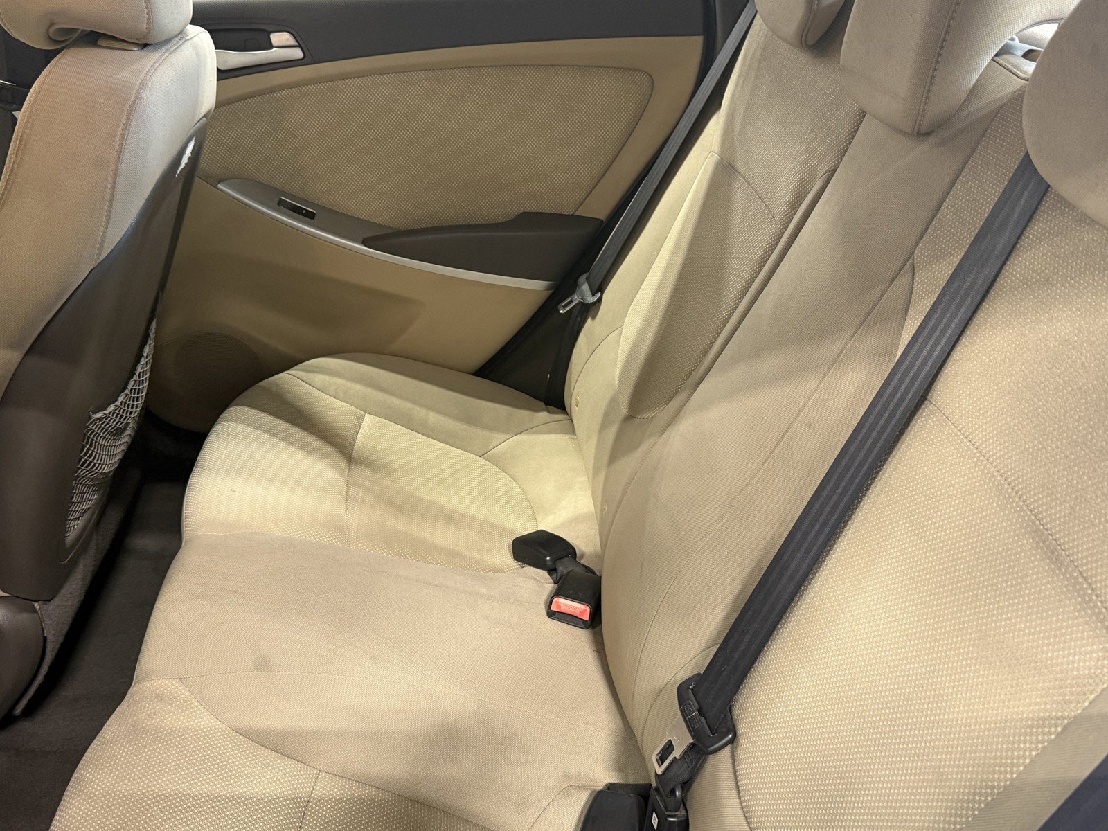 Used 2014 Hyundai Accent GLS FWD image 18