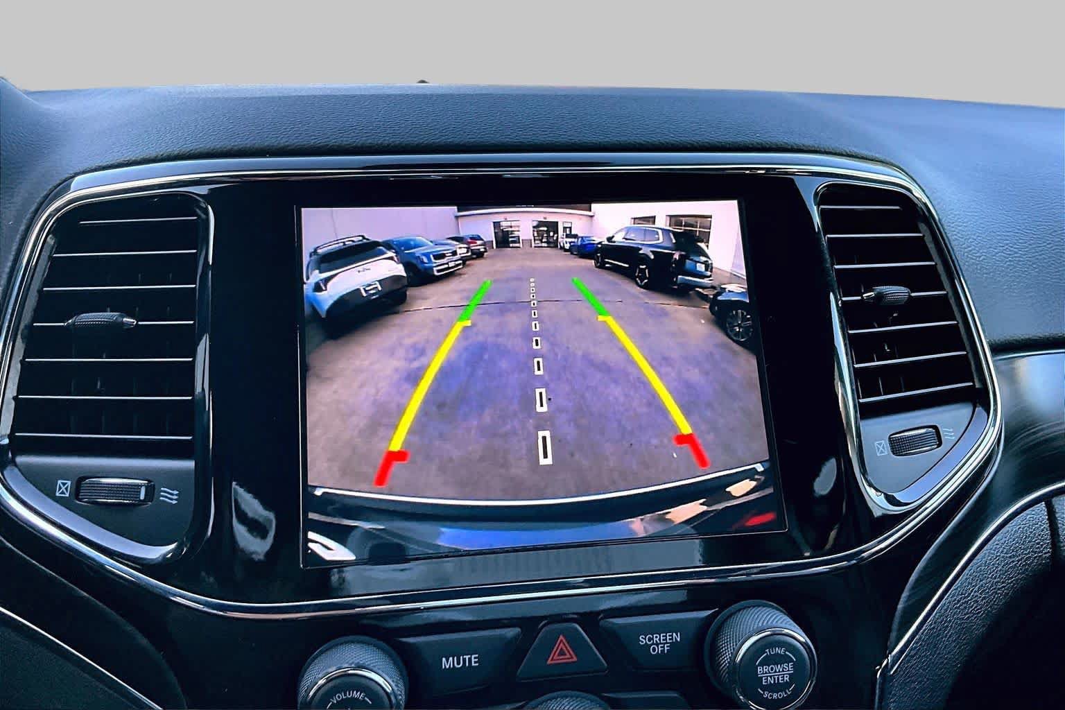 Used 2021 Jeep Grand Cherokee Limited RWD image 29
