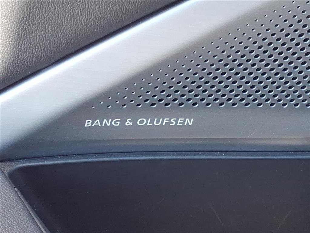 Used 2025 Acura MDX w/ Technology Package image 6