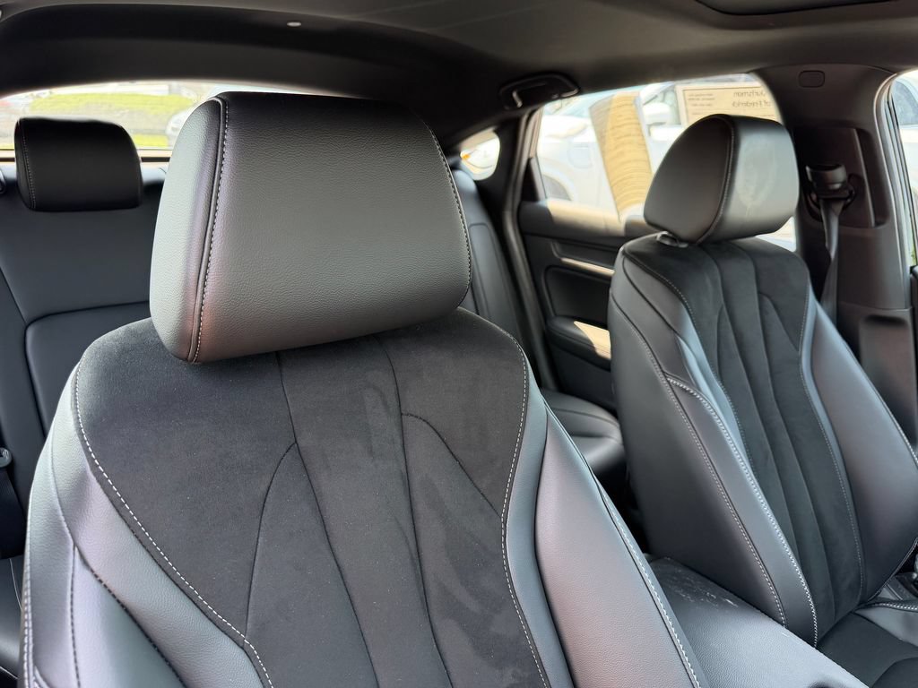 Used 2025 Acura Integra A-Spec FWD image 16