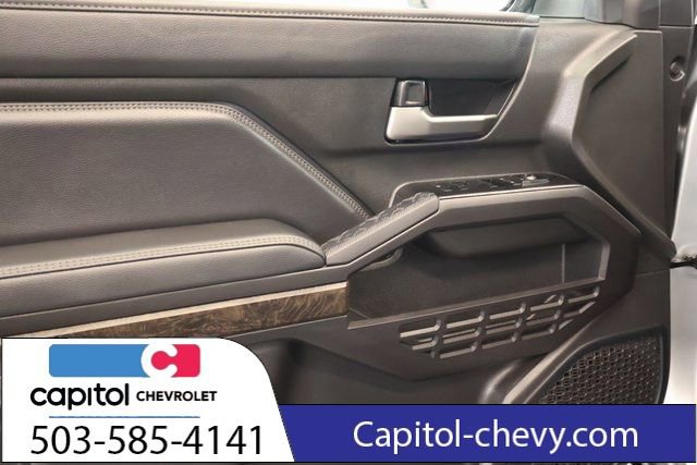 Used 2024 Toyota Tacoma Limited w/ Limited Package (LT) AWD/4WD image 11