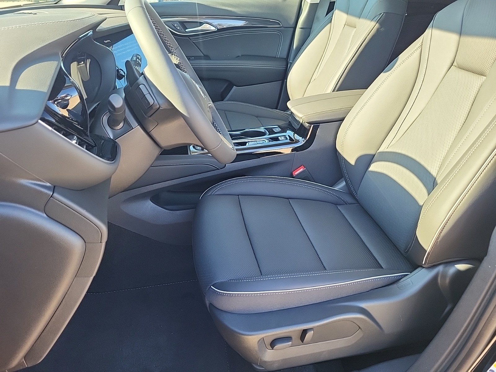 Used 2023 Buick Envision Essence FWD image 15