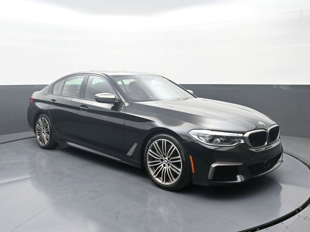 Used 2020 BMW M550i xDrive image 3