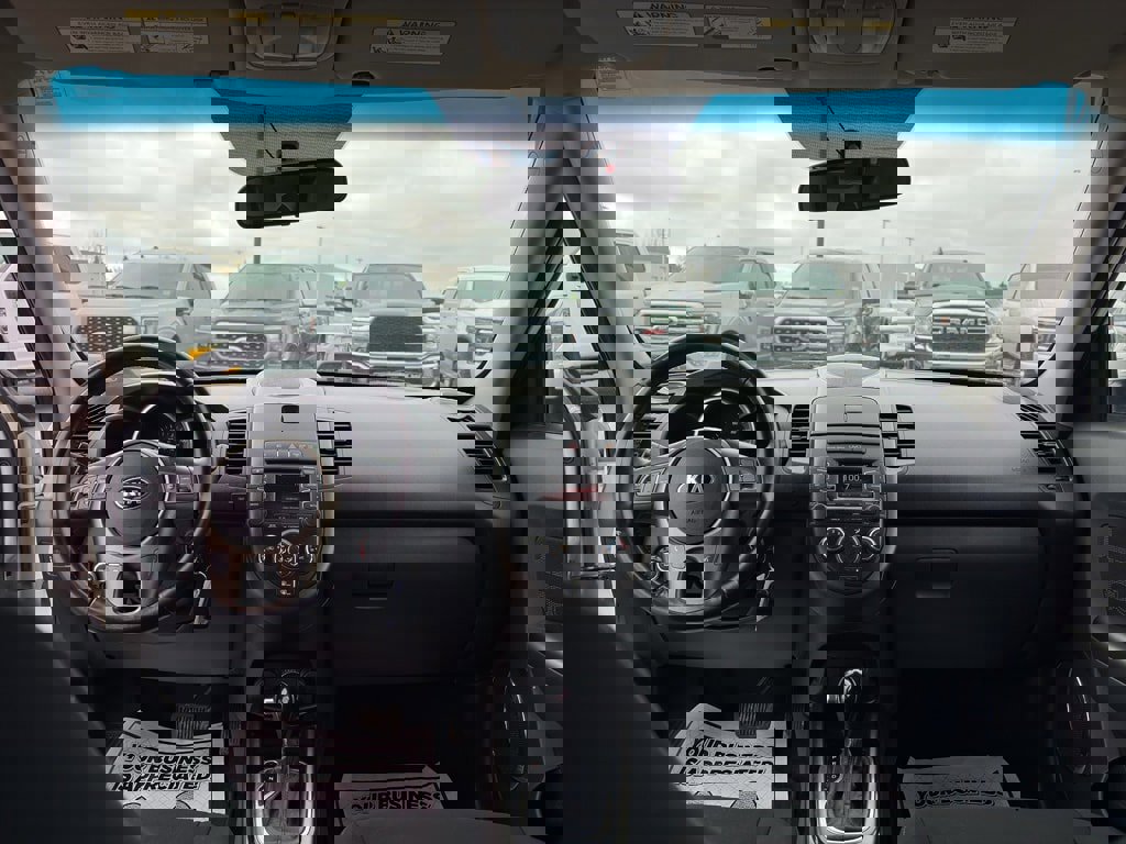 Used 2013 Kia Soul + w/ Audio Pkg image 19