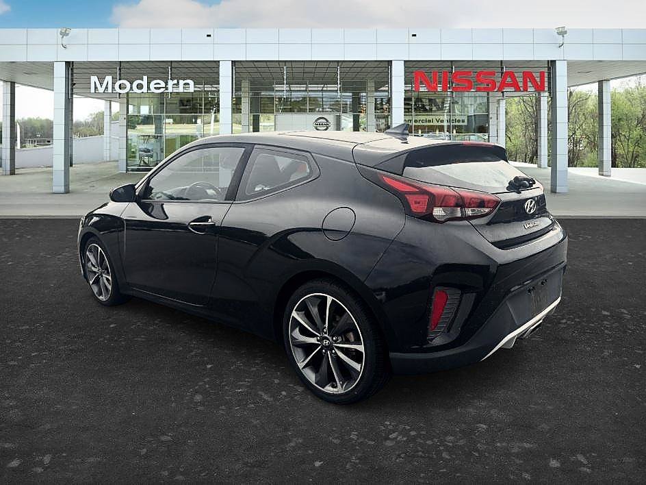Used 2019 Hyundai Veloster 2.0 Premium FWD image 3