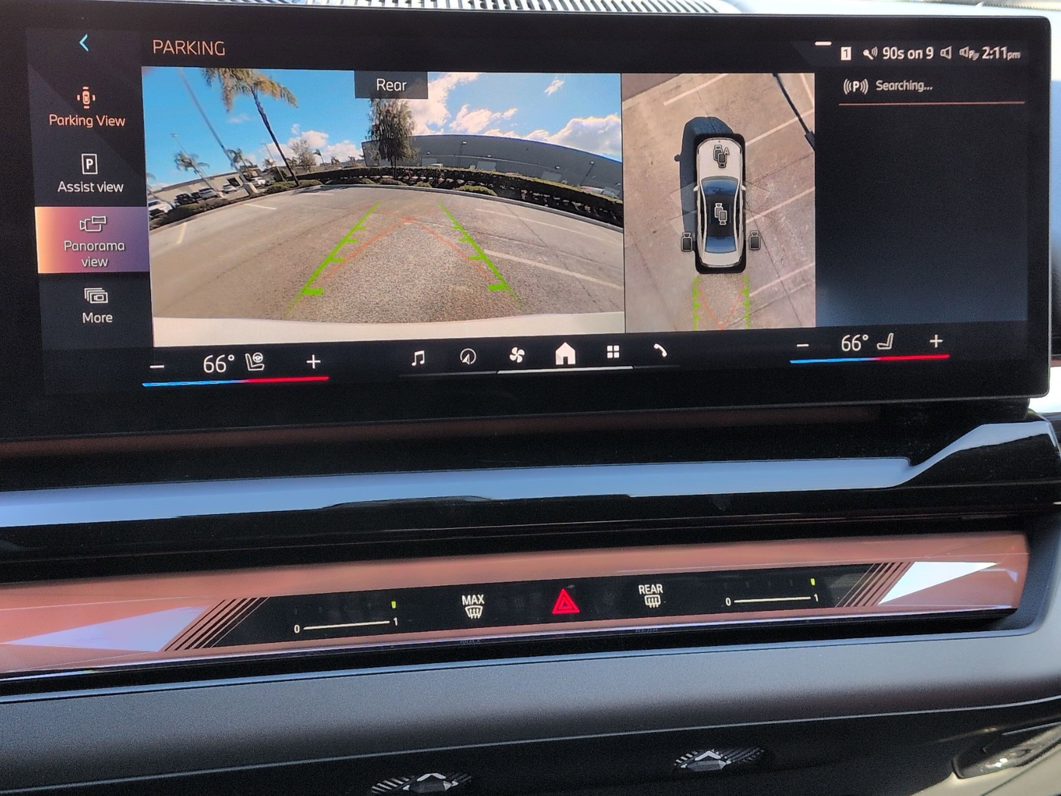 Used 2025 BMW i5 eDrive40i w/ Premium Package image 25