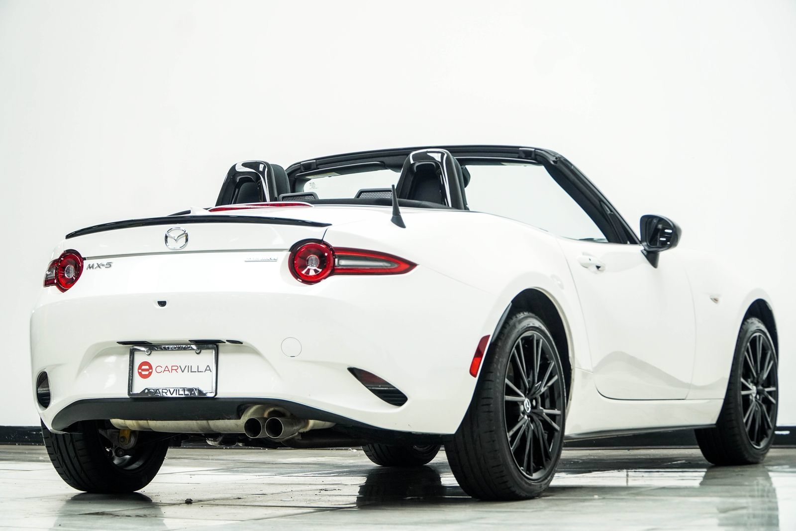 Used 2025 MAZDA MX-5 Miata Club RWD image 16