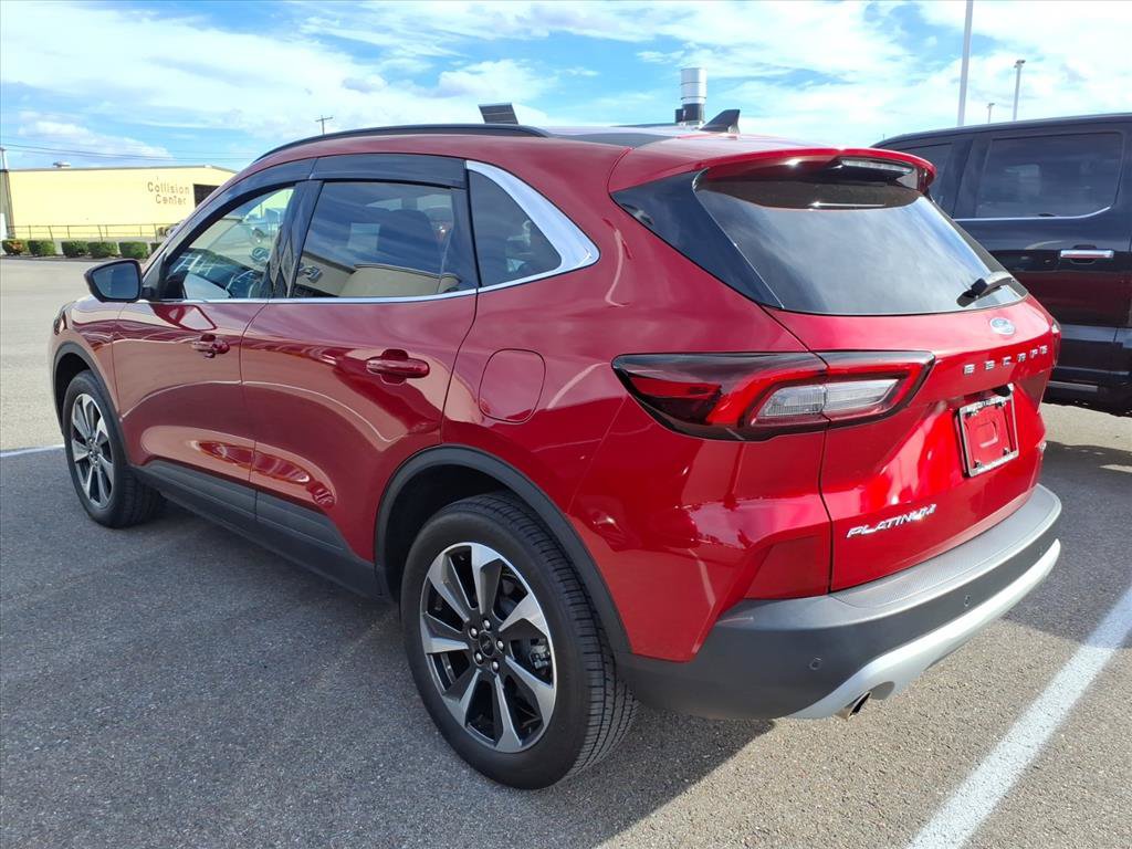 Used 2023 Ford Escape Platinum AWD/4WD image 5
