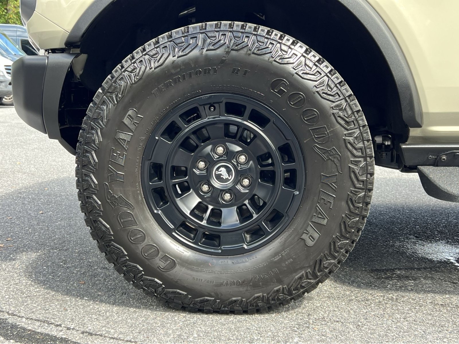 Used 2026 Ford Bronco Badlands AWD/4WD image 17