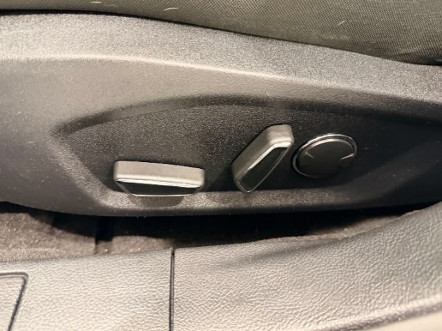Used 2019 Ford Fusion SE FWD image 41