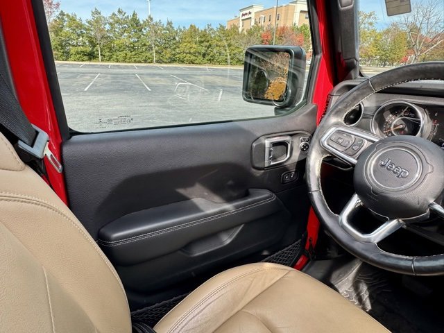 Used 2019 Jeep Wrangler Unlimited Sahara image 21