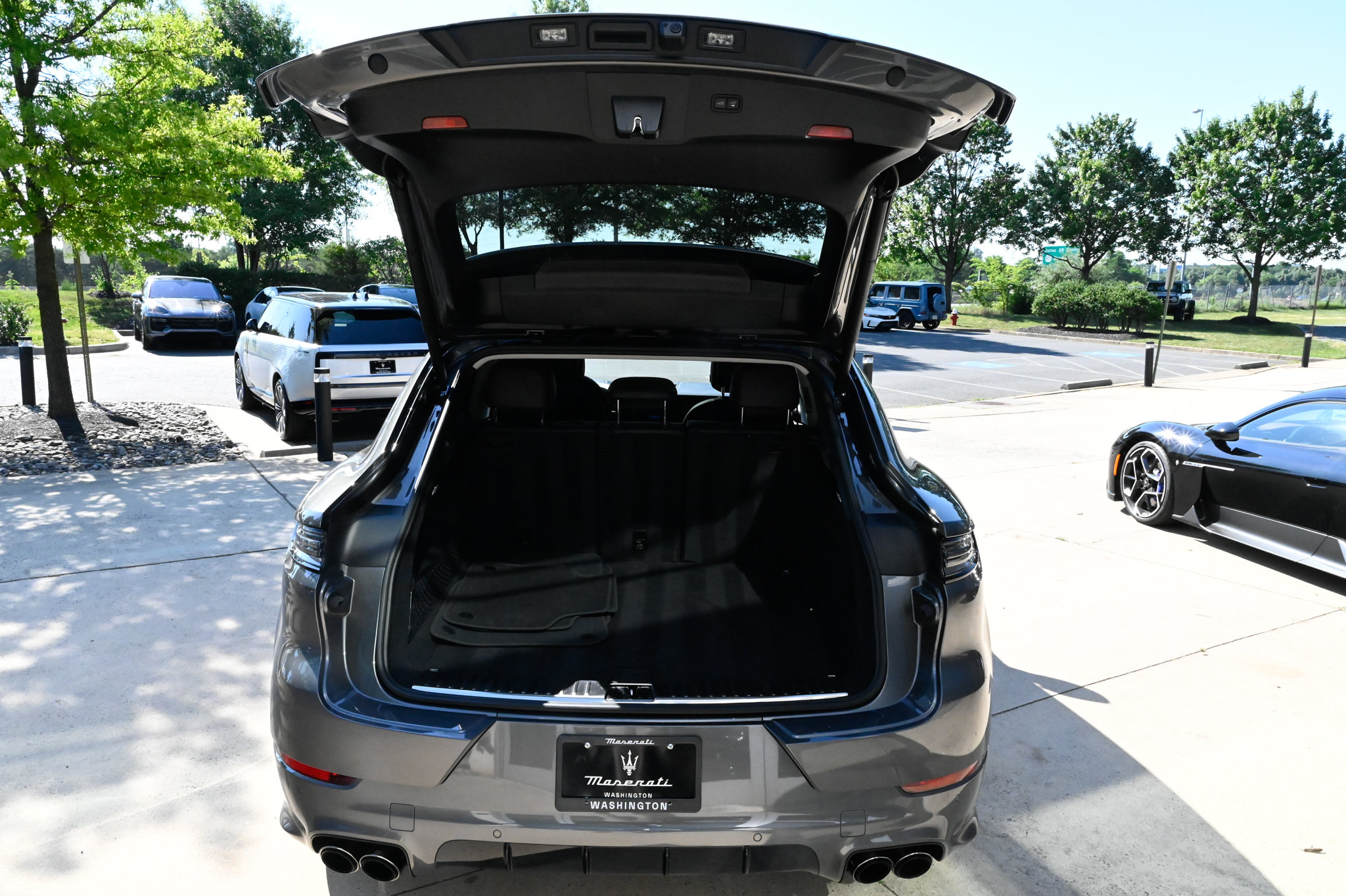 Used 2025 Porsche Cayenne S AWD/4WD image 44