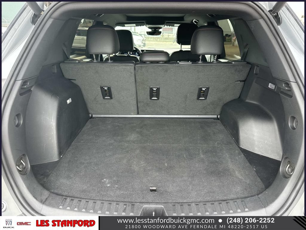 Used 2025 Chevrolet Equinox RS w/ Safety and Technology Package AWD/4WD image 11