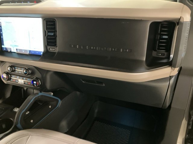 Used 2023 Ford Bronco Wildtrak image 24