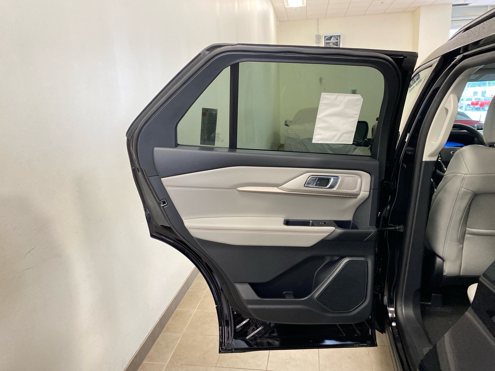 New 2026 Ford Explorer Active w/ Active Comfort Package AWD/4WD image 16