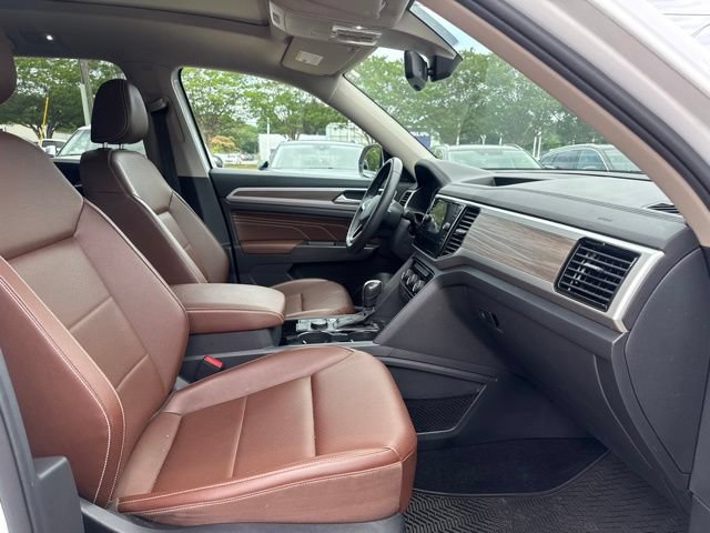 Used 2022 Volkswagen Atlas SEL AWD/4WD image 16