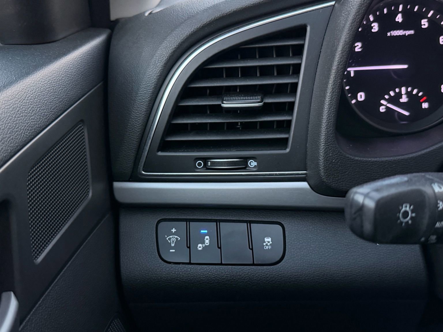 Used 2017 Hyundai Elantra Value Edition image 22