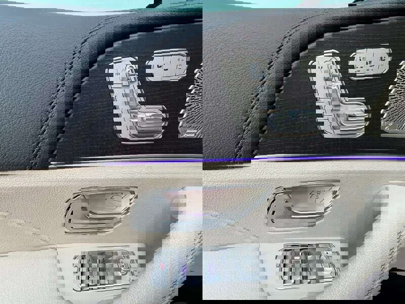 Used 2021 Mercedes-Benz GLS 580 4MATIC image 18