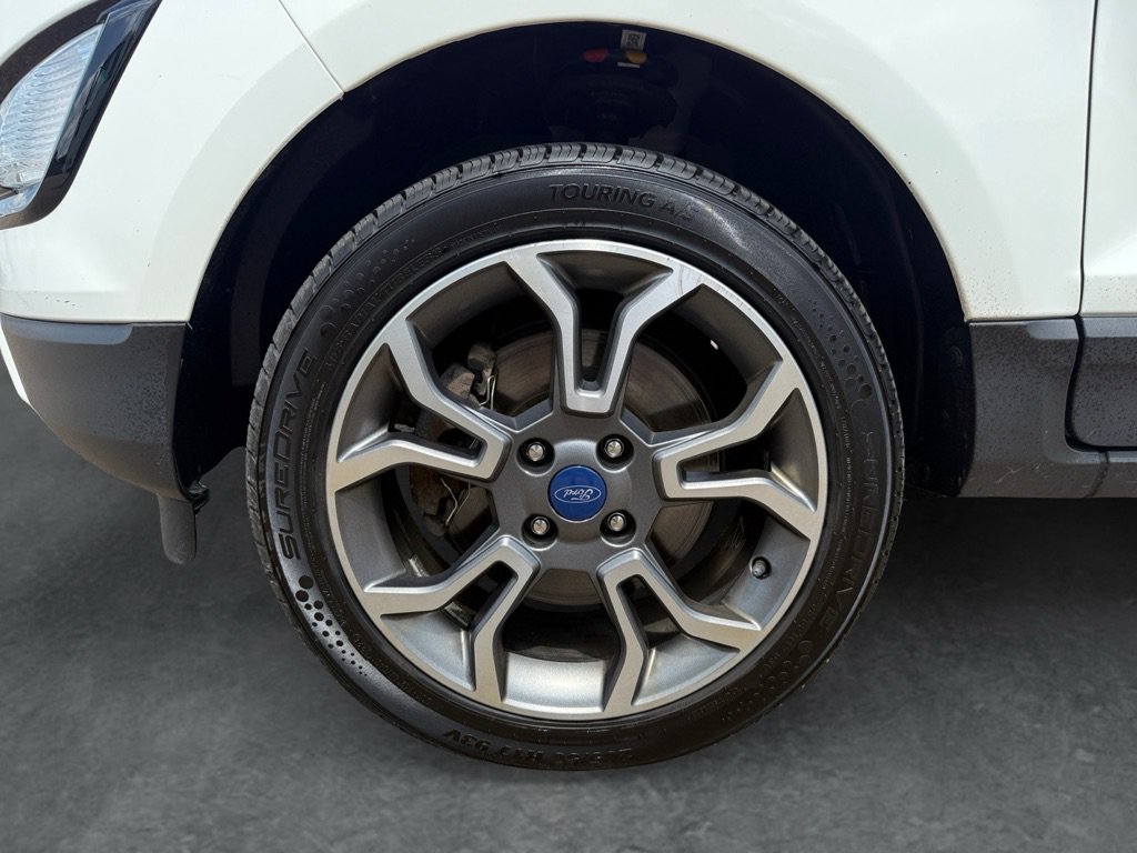 Used 2019 Ford EcoSport SES w/ SES Black Appearance Package AWD/4WD image 31