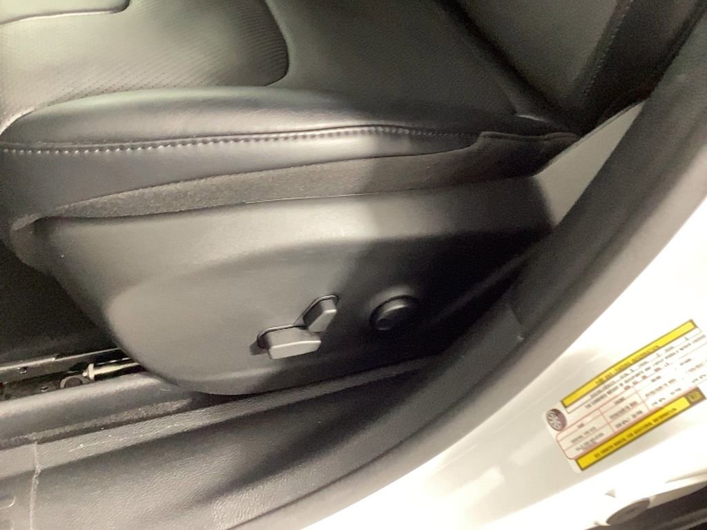 Used 2022 Jeep Cherokee Limited w/ Elite Package image 15