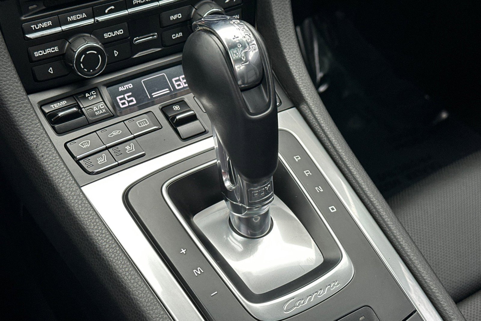 Used 2015 Porsche 911 Carrera image 20