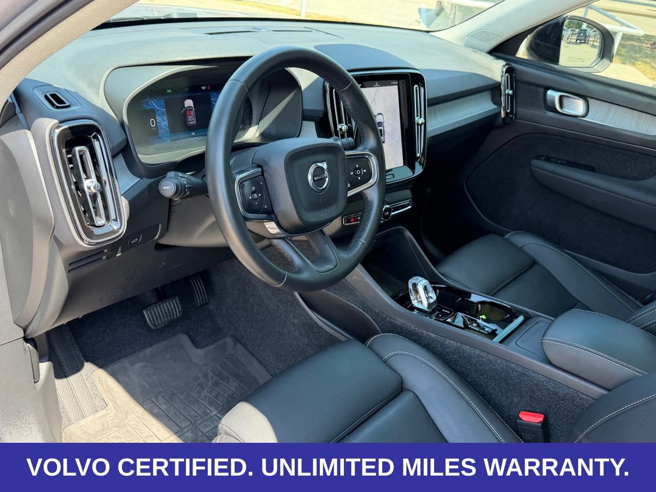 Certified 2026 Volvo XC40 B5 Plus AWD/4WD image 14