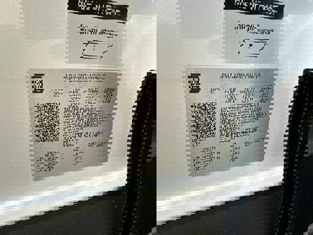 New 2025 Cadillac Lyriq Sport image 19