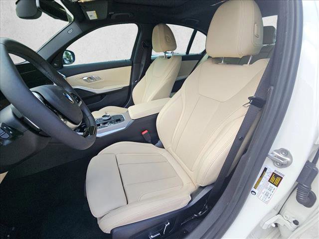 Used 2026 BMW 330i Sedan w/ Premium Package RWD image 15
